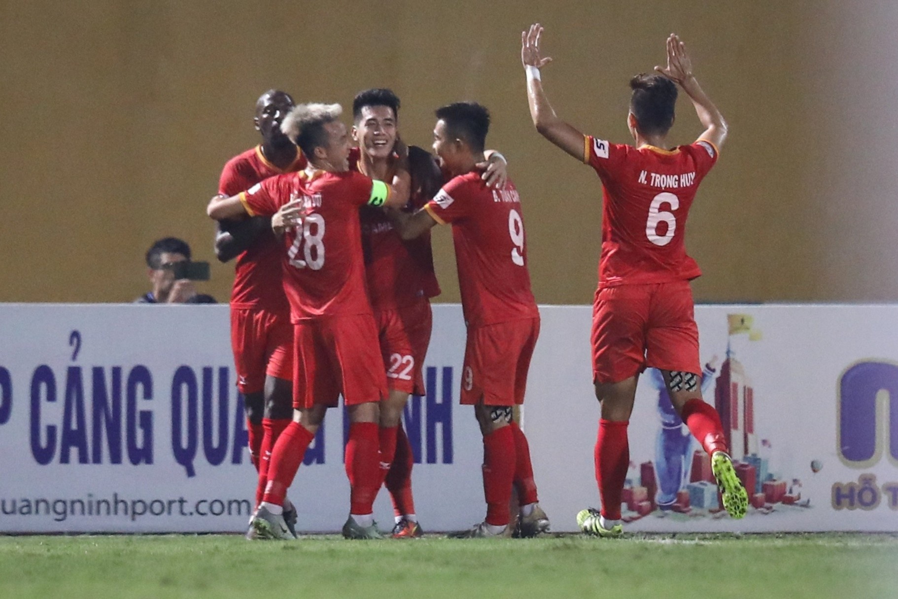 Quang Hai CLB Ha Noi anh 2