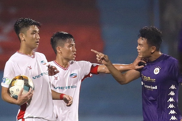 Mot chut noi loan tu Trong Dai va diem yeu cua CLB Viettel hinh anh
