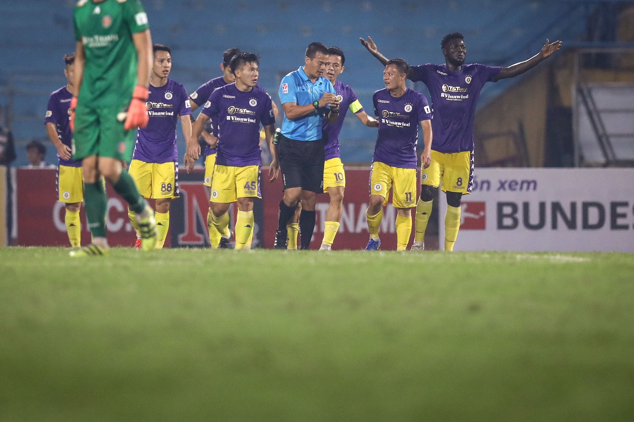 CLB Ha Noi trong tai anh 2