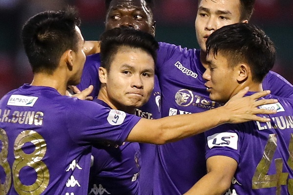 CLB Ha Noi mat va duoc gi o V.League 2020? hinh anh