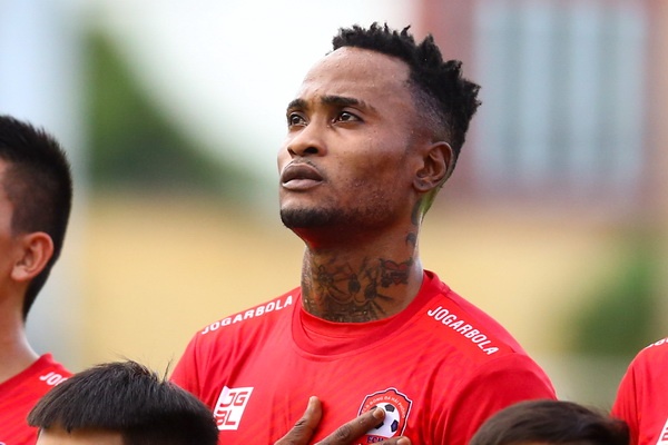 Andre Fagan chia tay CLB Hai Phong sau 7 nam hinh anh