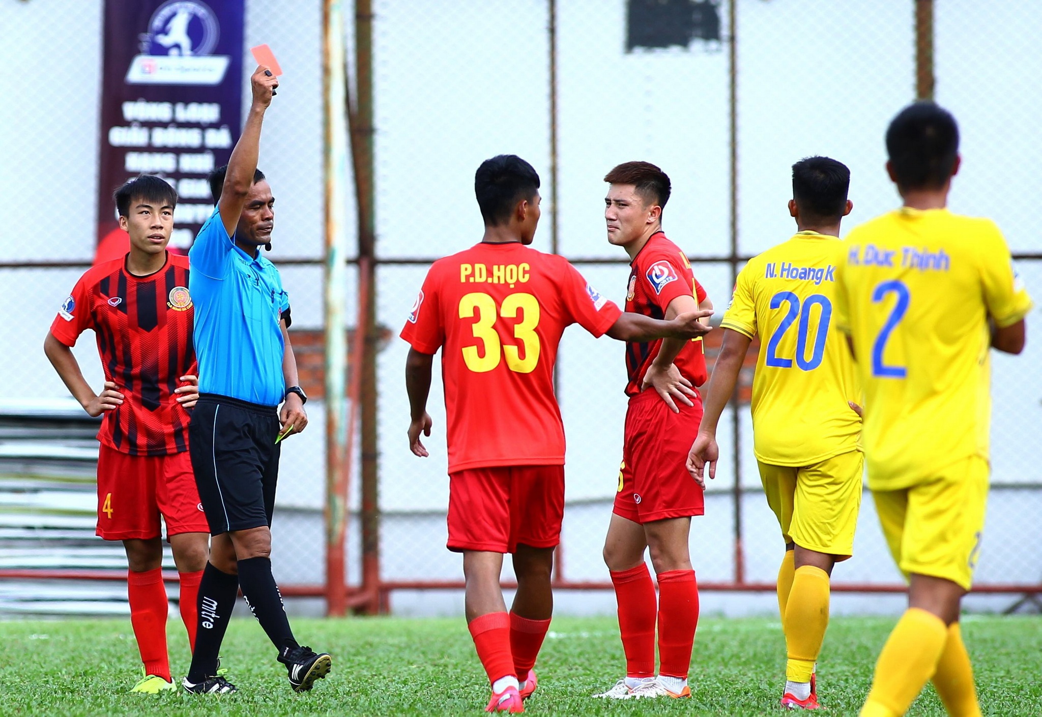 HAGL bau Duc hang Nhi anh 1