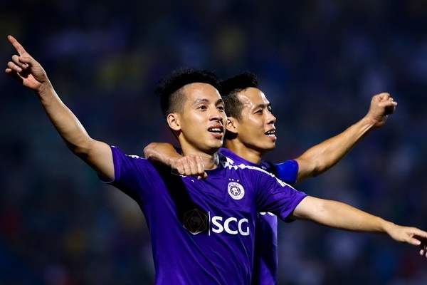 Hung Dung o lai CLB Ha Noi them 3 nam hinh anh