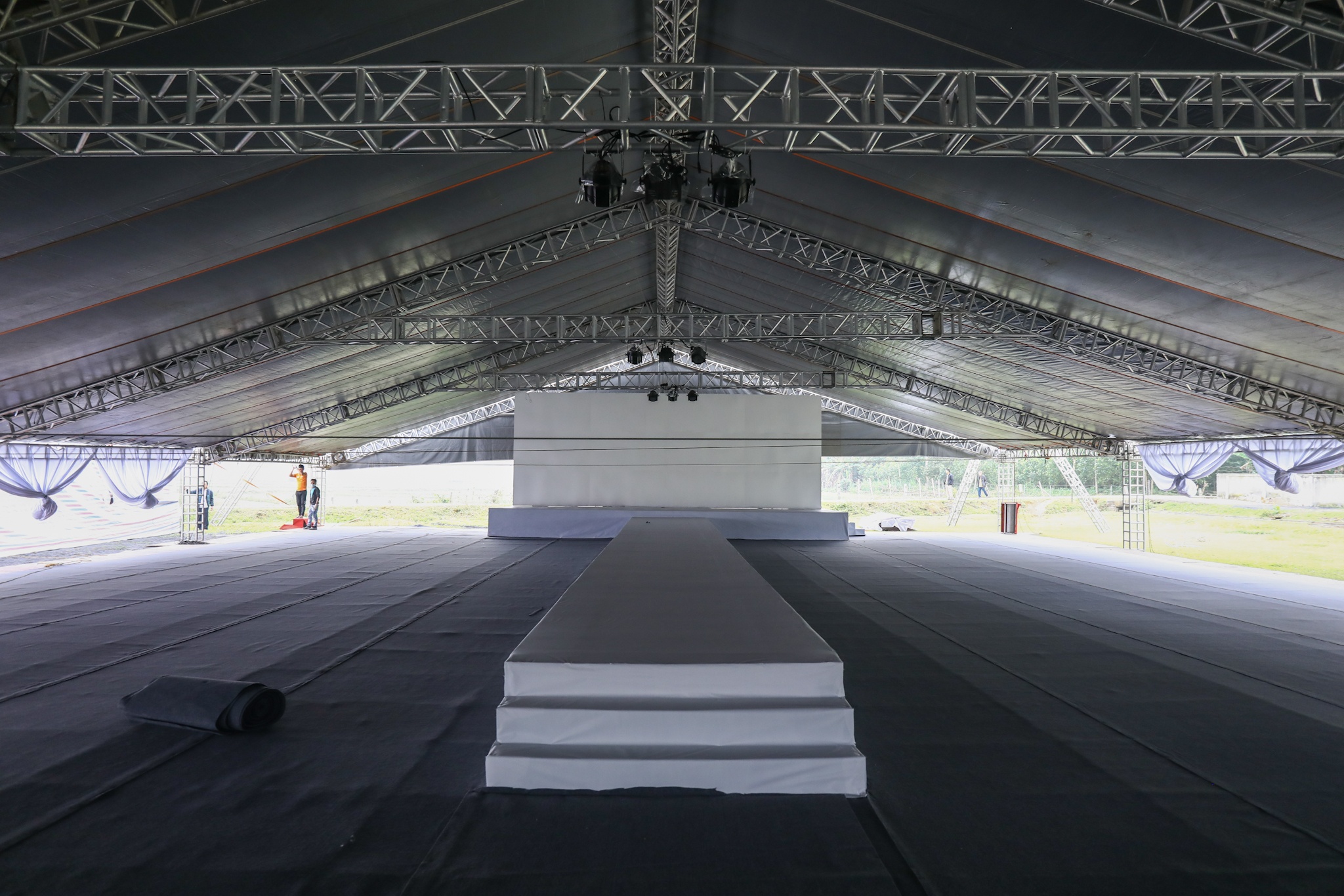 Dam cuoi Cong Phuong anh 2