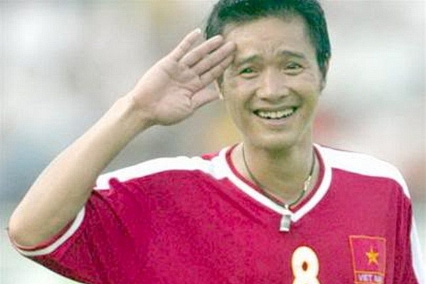 Vi sao Hong Son vang mat o tran dau cua cuu danh thu The Cong? hinh anh