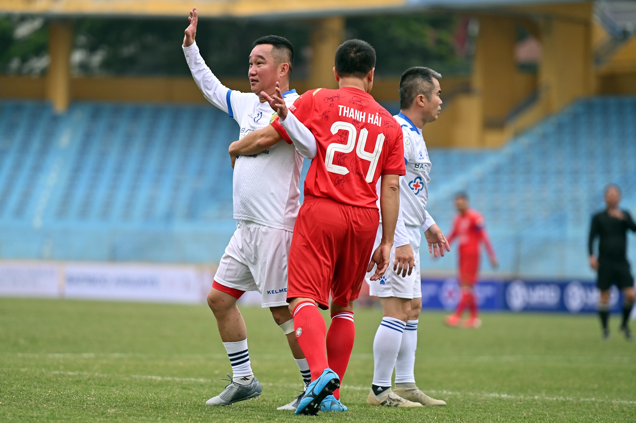 The he vang AFF Cup 1998 anh 6