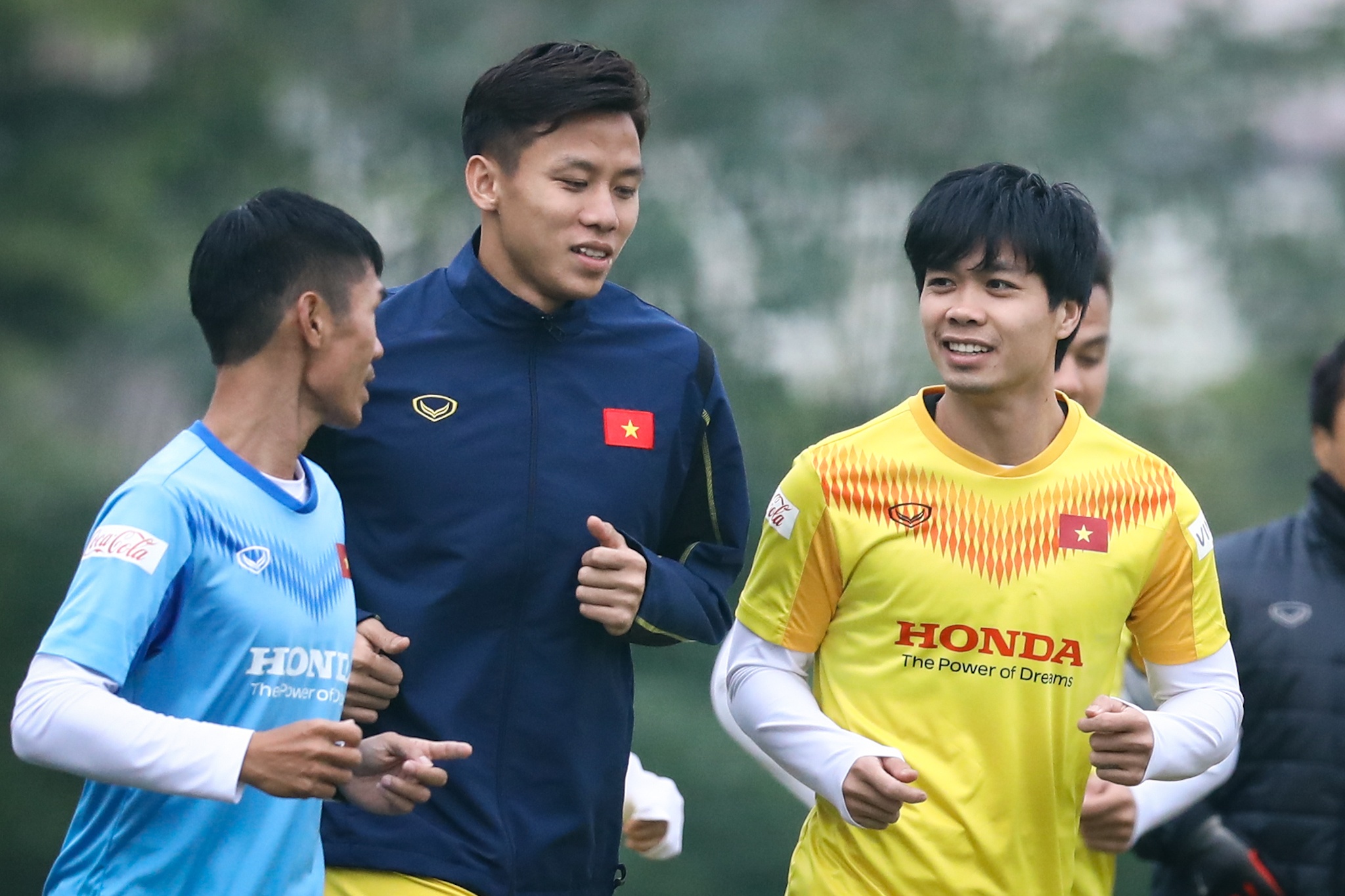 Cong Phuong Que Ngoc Hai anh 3