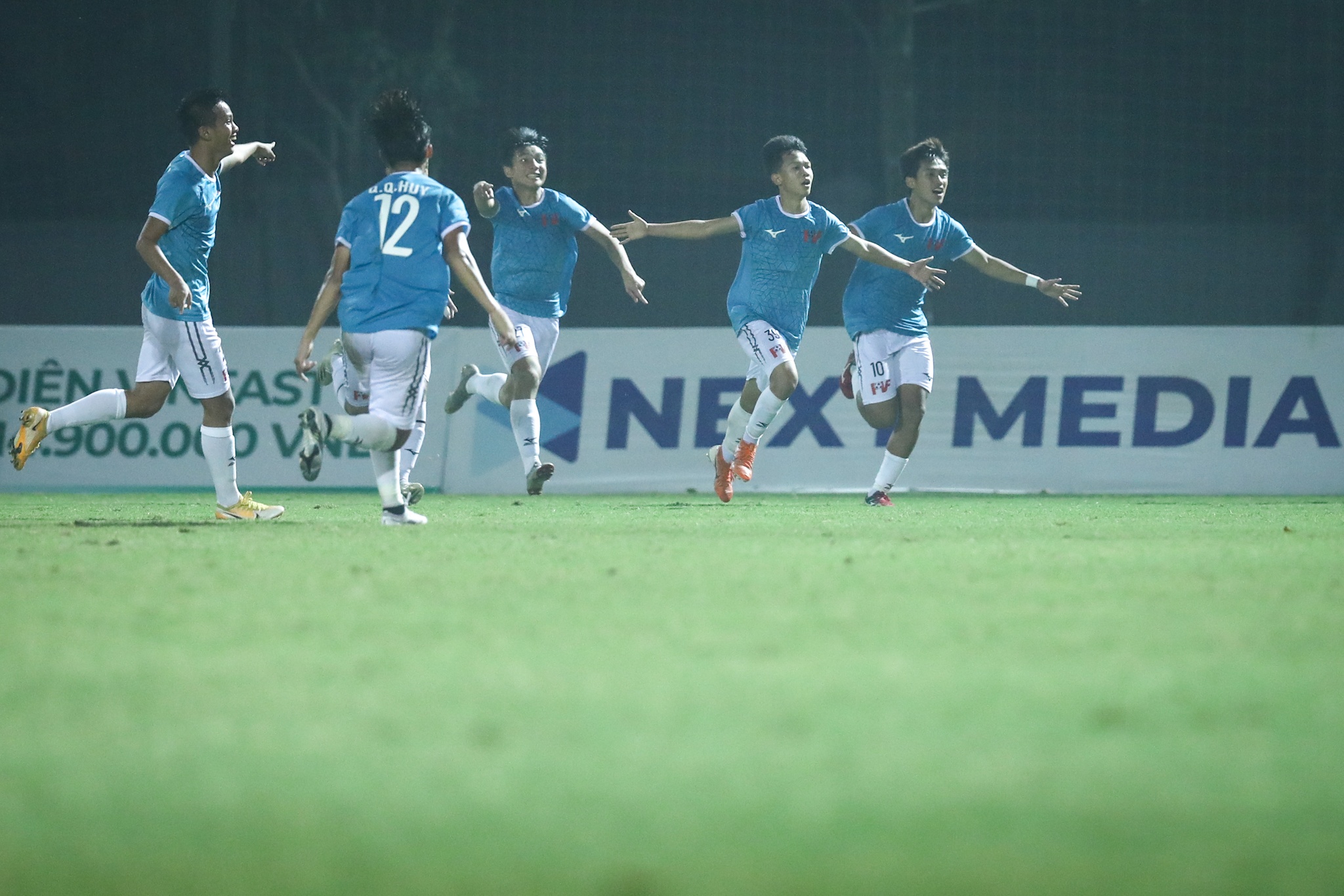 PVF bong da tre Viet Nam anh 8