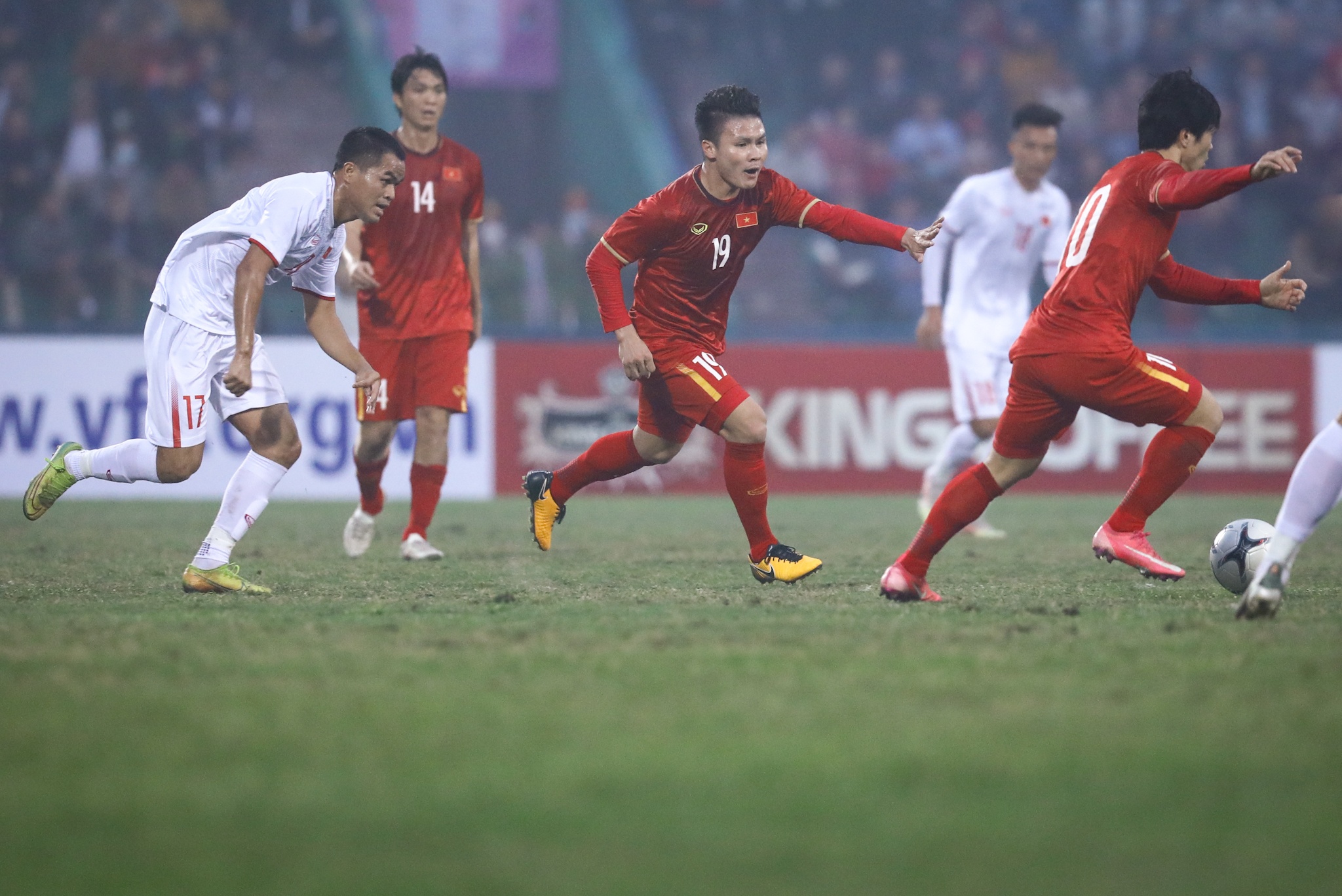 Cong Phuong Quang Hai anh 7