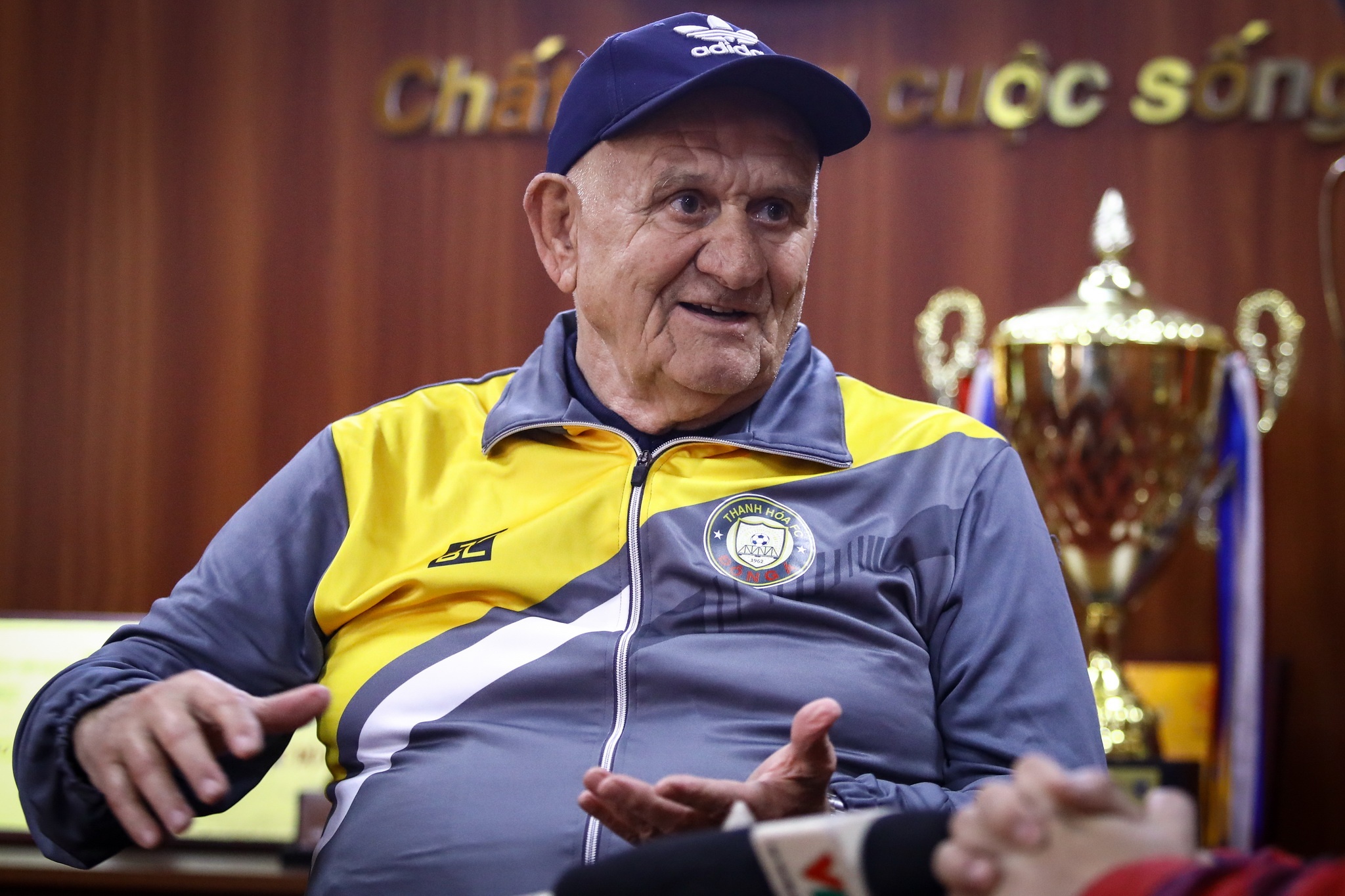 Ljupko Petrovic Thanh Hoa anh 1