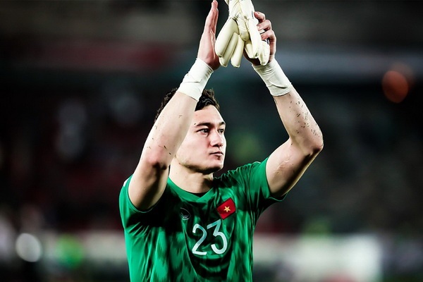 Van Lam - tu nguoi bi Miura tu choi toi dinh cao J.League 1 hinh anh