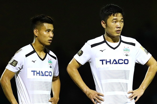 Xuan Truong ke chuyen Van Thanh khoc trong phong ve sinh o Han Quoc hinh anh