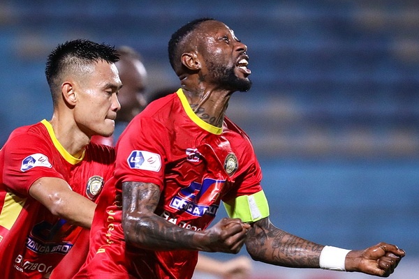 Hoang Vu Samson lien tiep gieo sau cho doi bong cu hinh anh