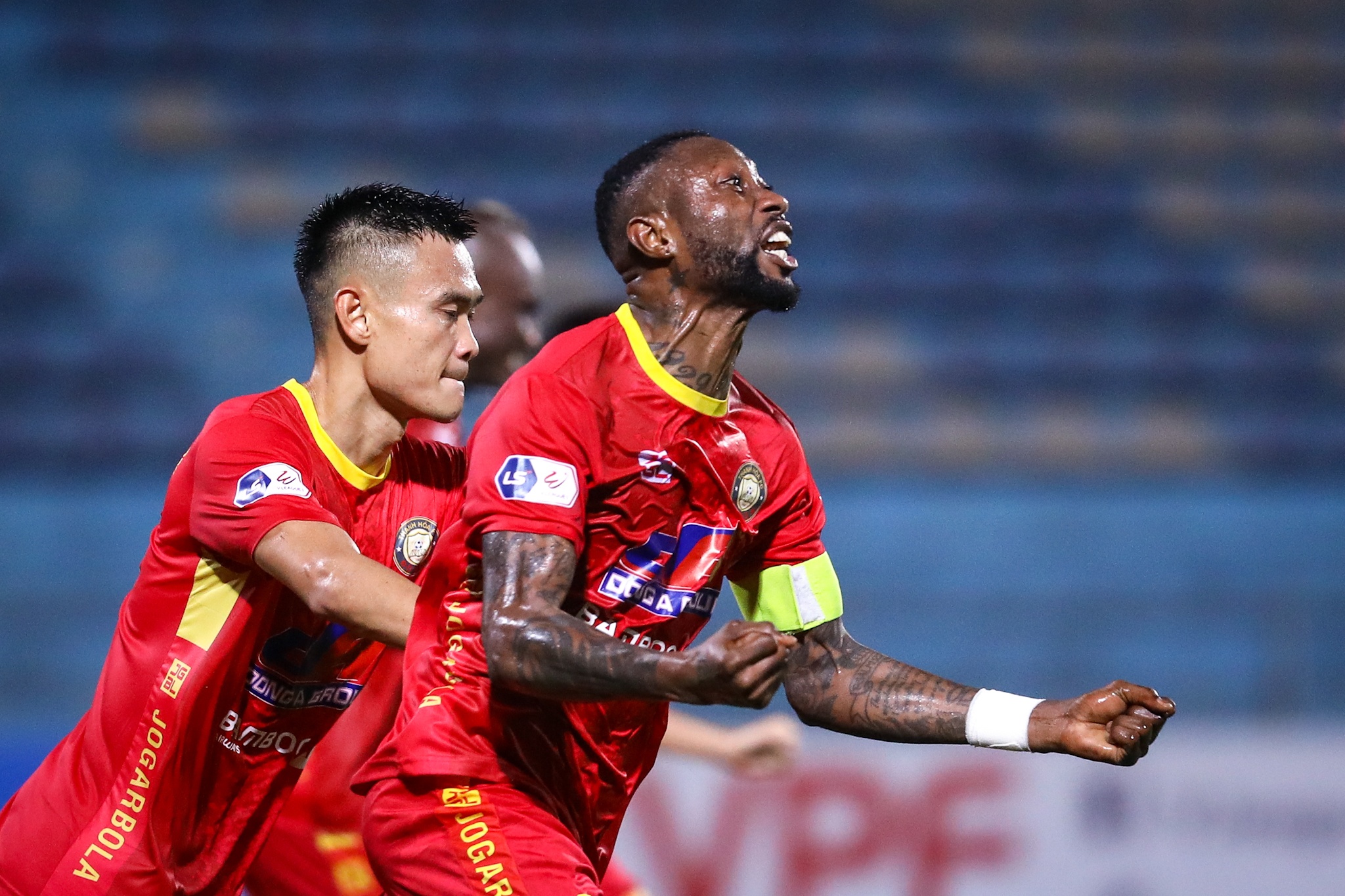 Hoang Vu Samson bau Hien anh 6