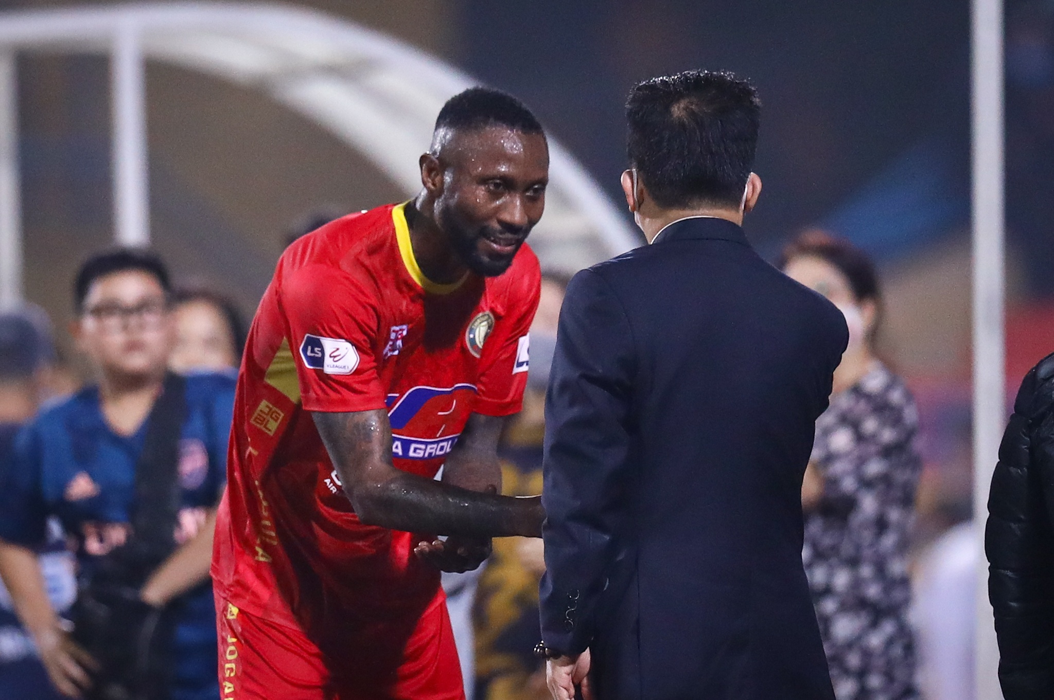 Hoang Vu Samson bau Hien anh 9