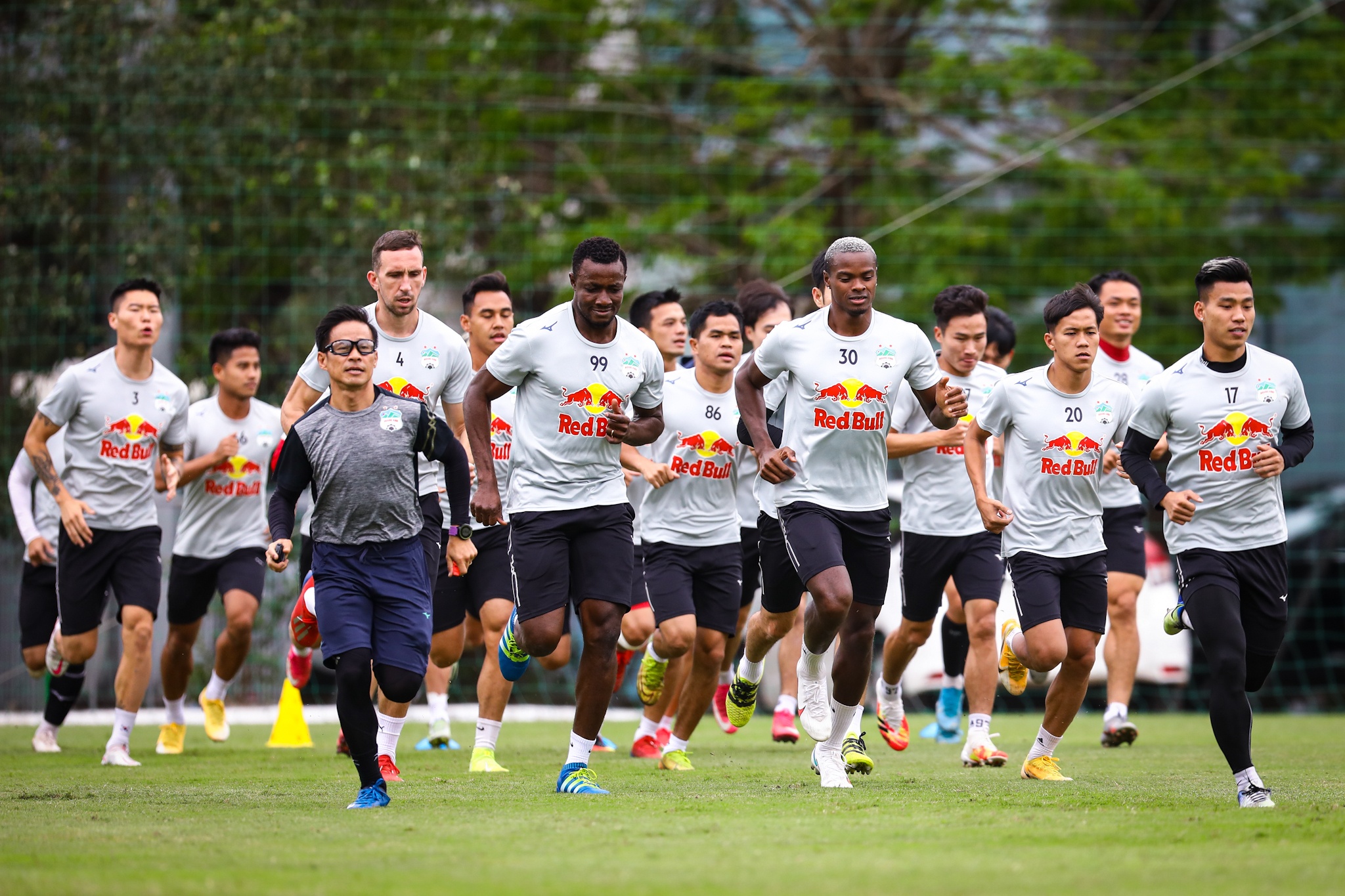 Xuan Truong ngoai binh Han Quoc anh 1