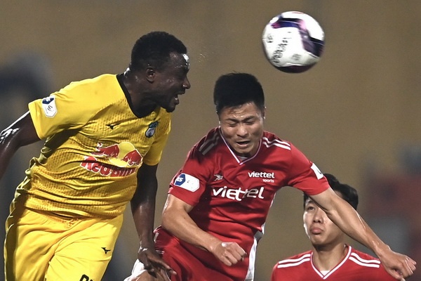 HLV Viet Hoang: ‘Khong ngo thua HAGL toi 3 ban’ hinh anh