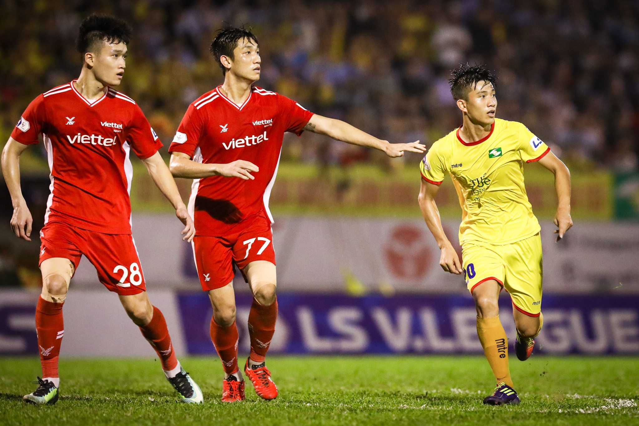 Phan Van Duc Bui Tien Dung anh 5