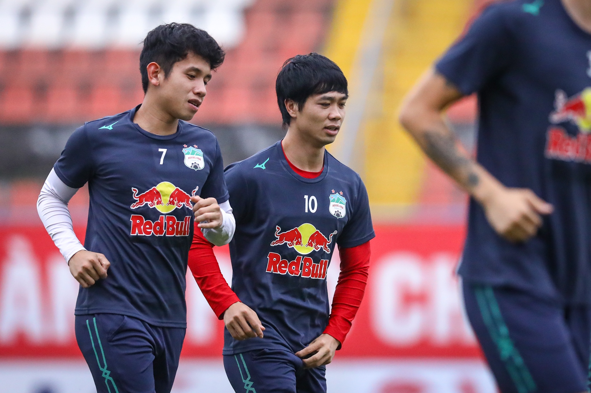 Pham Anh Tuan HAGL Hai Phong anh 7