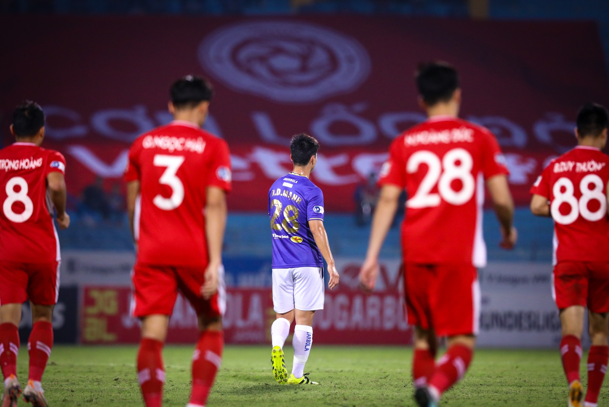 Duy Manh Tuyen Viet Nam do mau anh 2