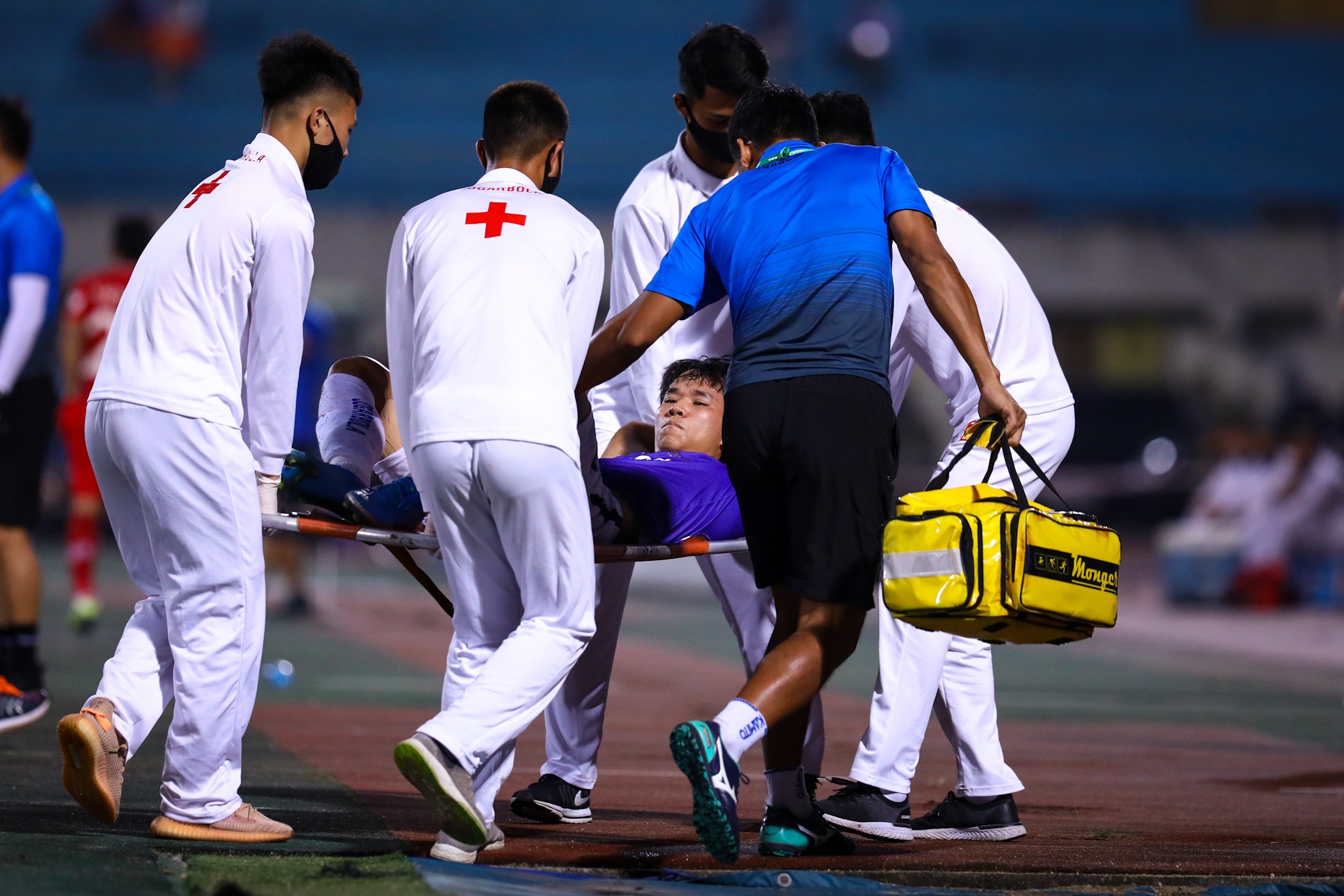 Duy Manh Tuyen Viet Nam do mau anh 7