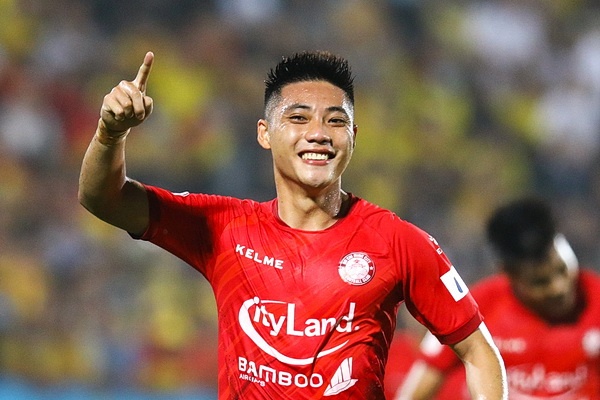 Lam Ti Phong lam lu mo dan ngoai binh trieu USD hinh anh