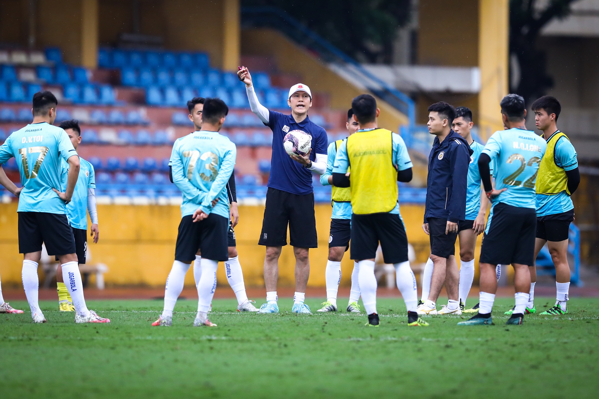 Park Choong-kyun Quang Hai CLB Ha Noi anh 1