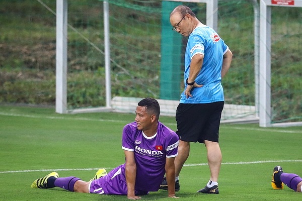 Anh Duc chat vat voi bai tap o tuyen Viet Nam hinh anh