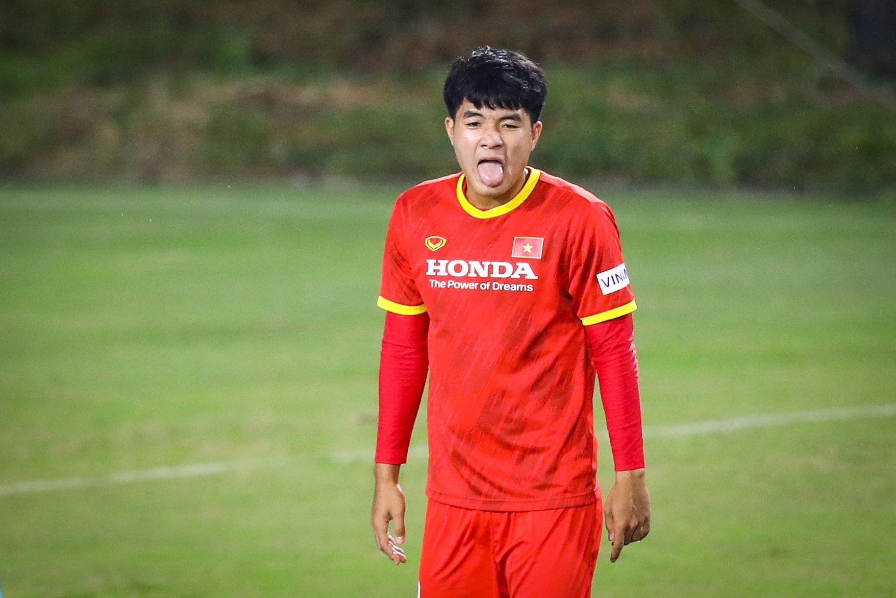 Tuyen Viet Nam Cong Phuong anh 2