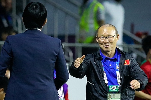 Thay Park bat phan thang bai voi HLV tuyen Nhat Ban hinh anh