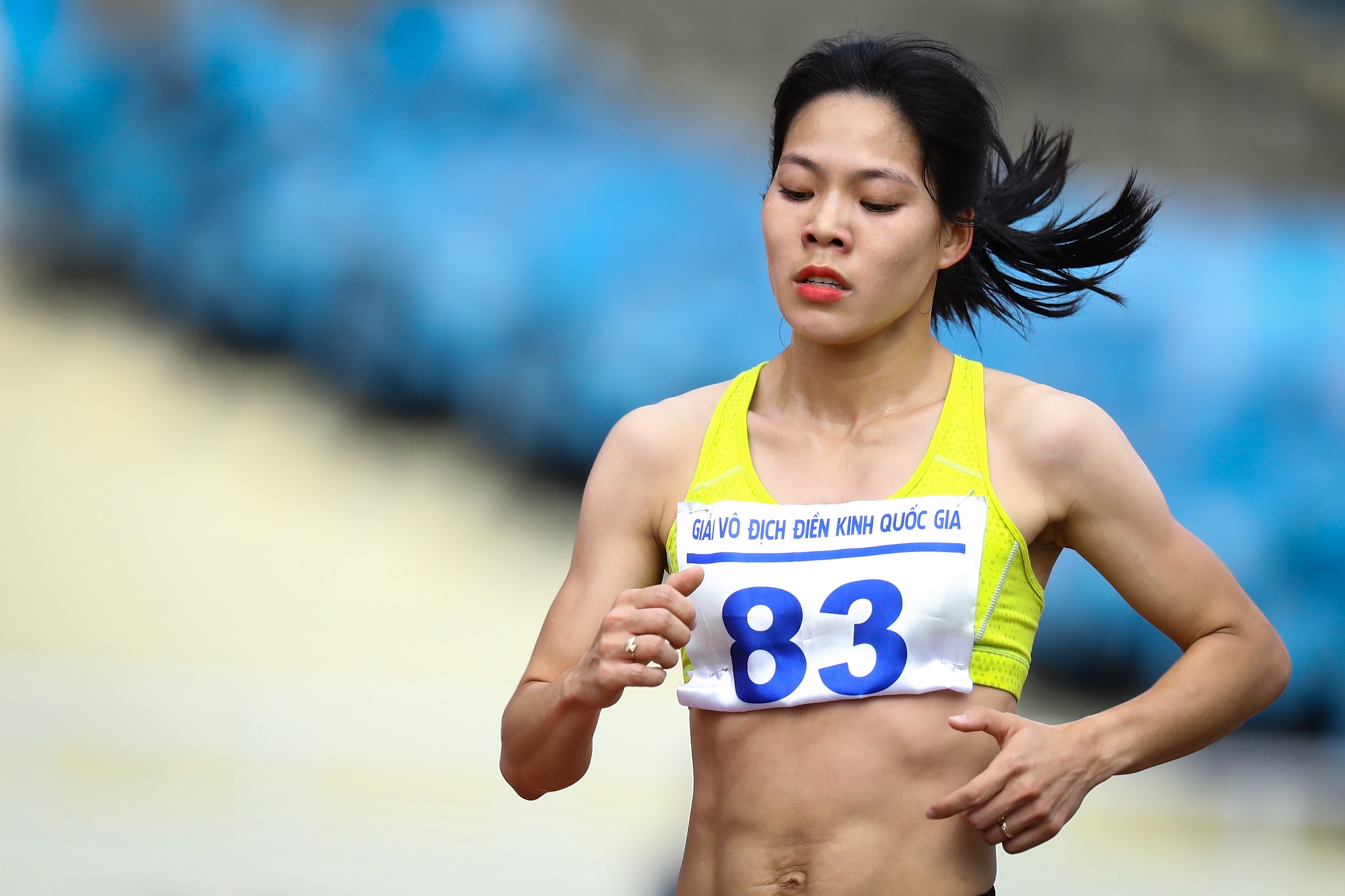 Dien kinh quoc gia 2021 Hong Le Nguyen Thi Oanh anh 2