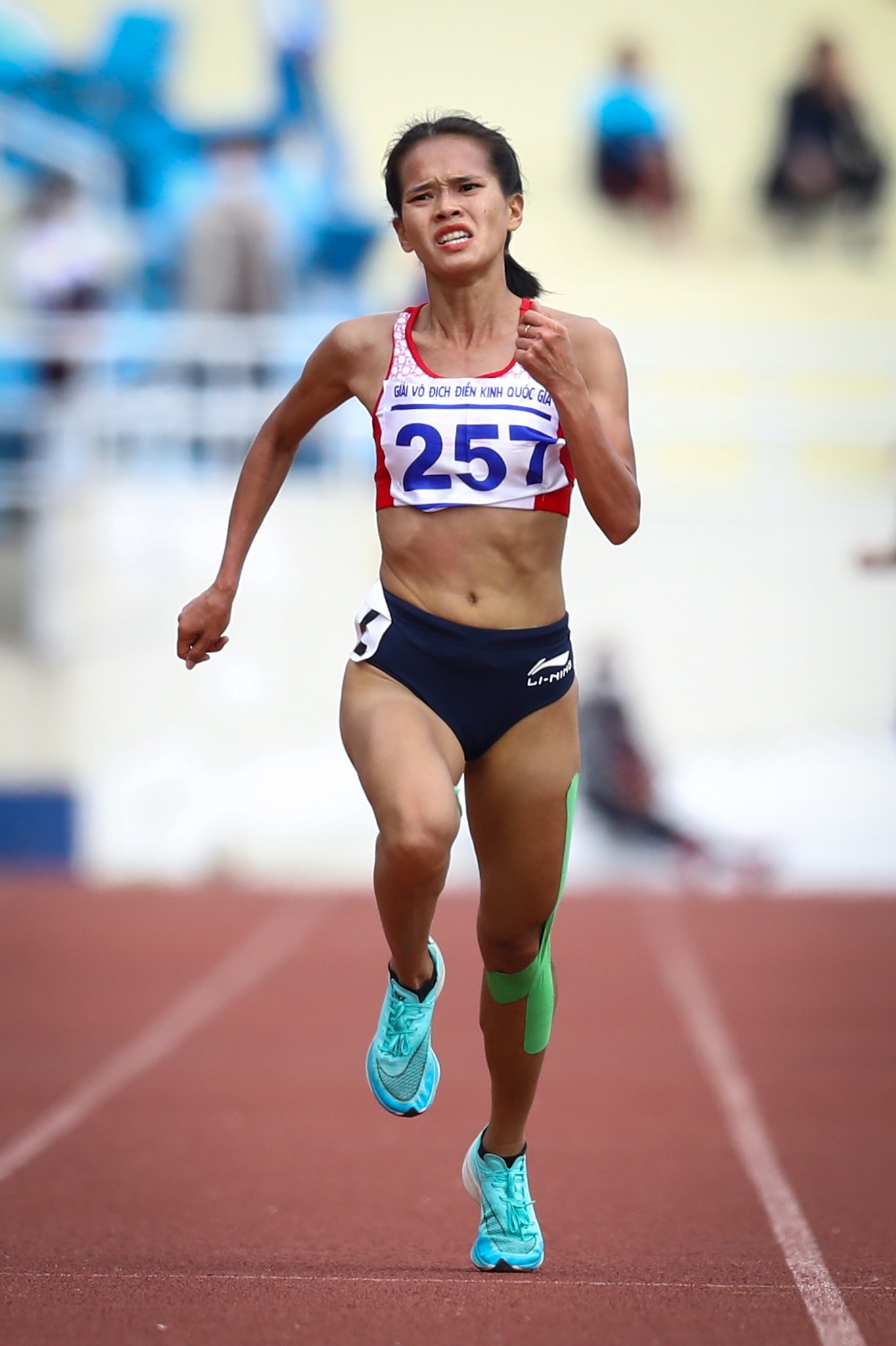 Dien kinh quoc gia 2021 Hong Le Nguyen Thi Oanh anh 9