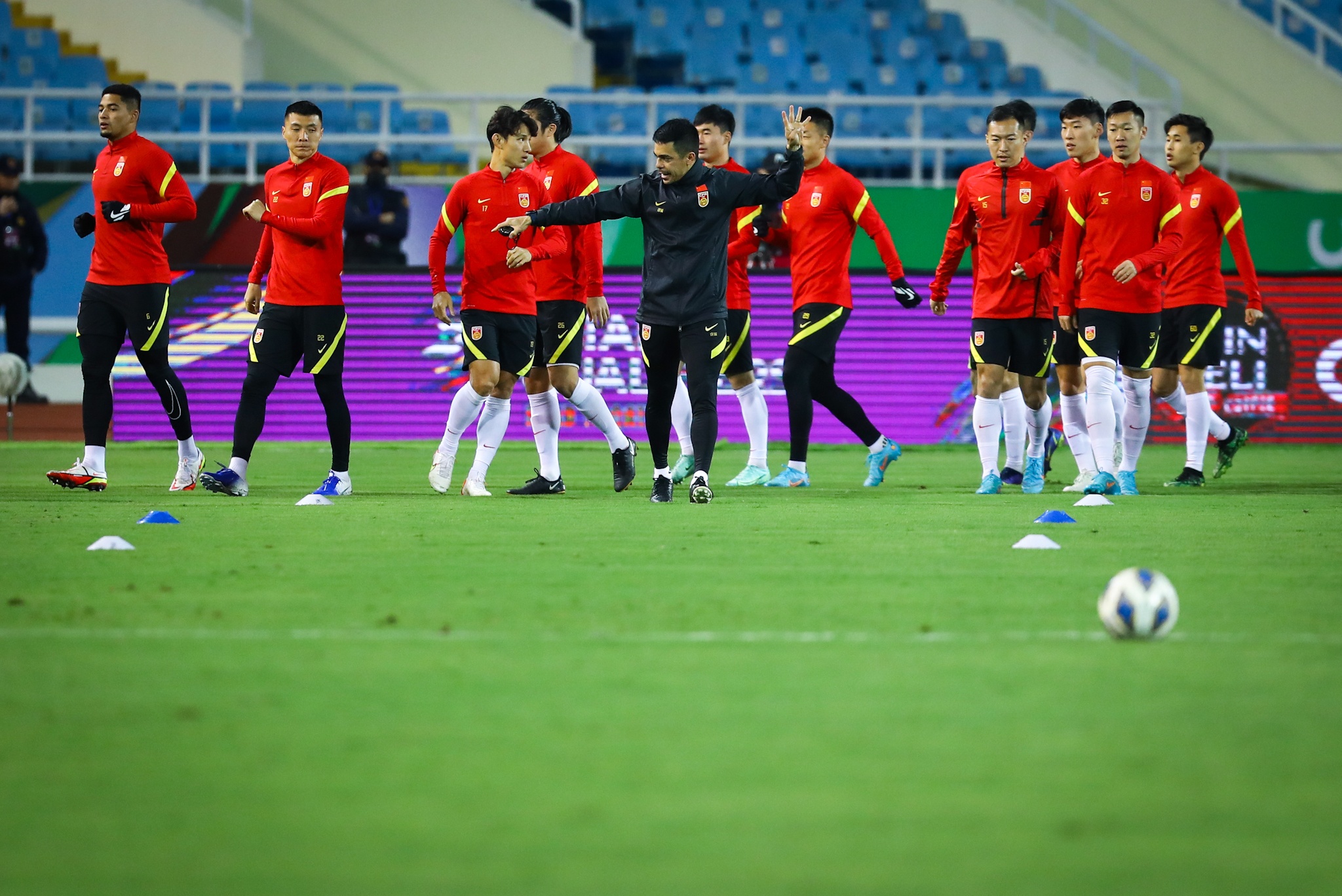 Tuyen Viet Nam Tuyen Trung Quoc Wu Lei anh 1