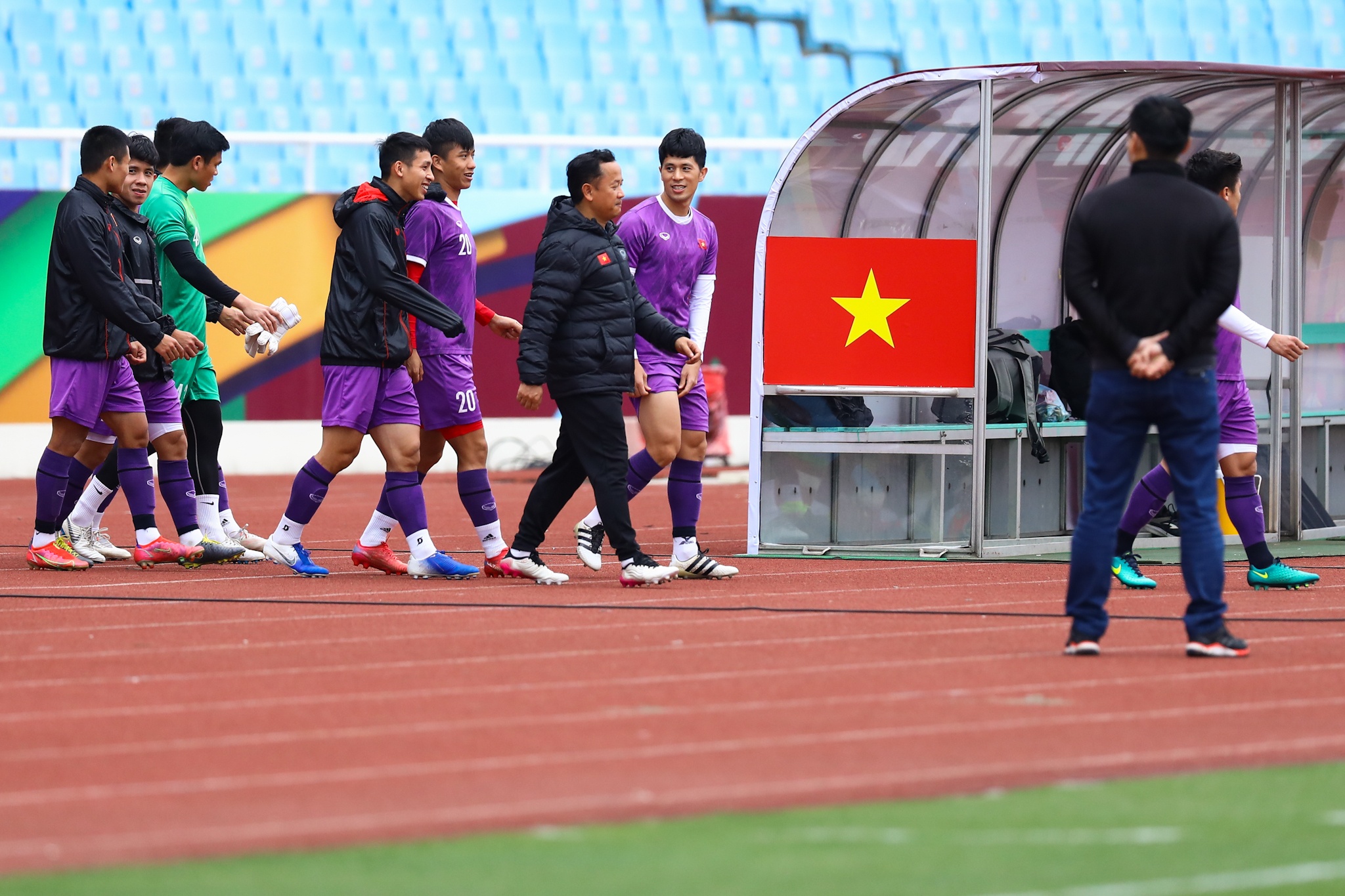 Tuyen Viet Nam Trung Quoc Vong loai World Cup anh 1