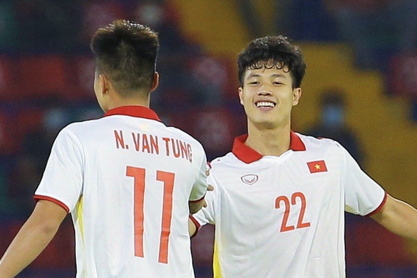 HLV Van Sy: U23 Viet Nam se tra gia neu chu quan truoc Thai Lan hinh anh