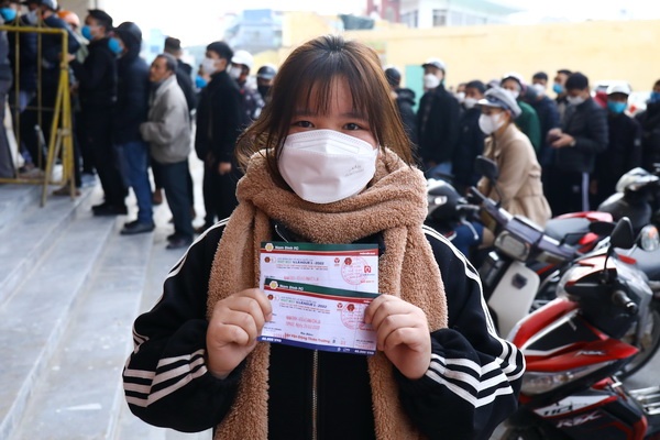 Sot ve tran Nam Dinh - HAGL hinh anh