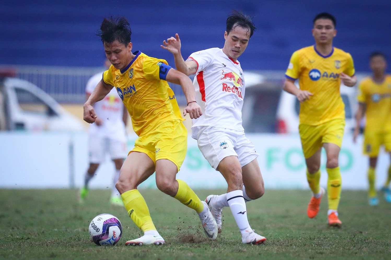 Cong Phuong HAGL SLNA anh 3