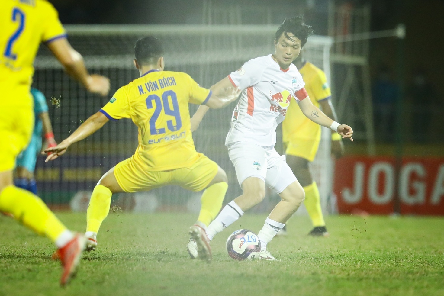 Cong Phuong HAGL SLNA anh 9