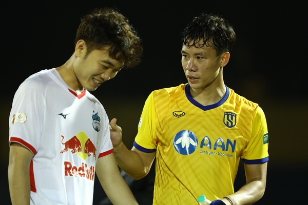 Que Ngoc Hai: 'HAGL se som tro lai' hinh anh