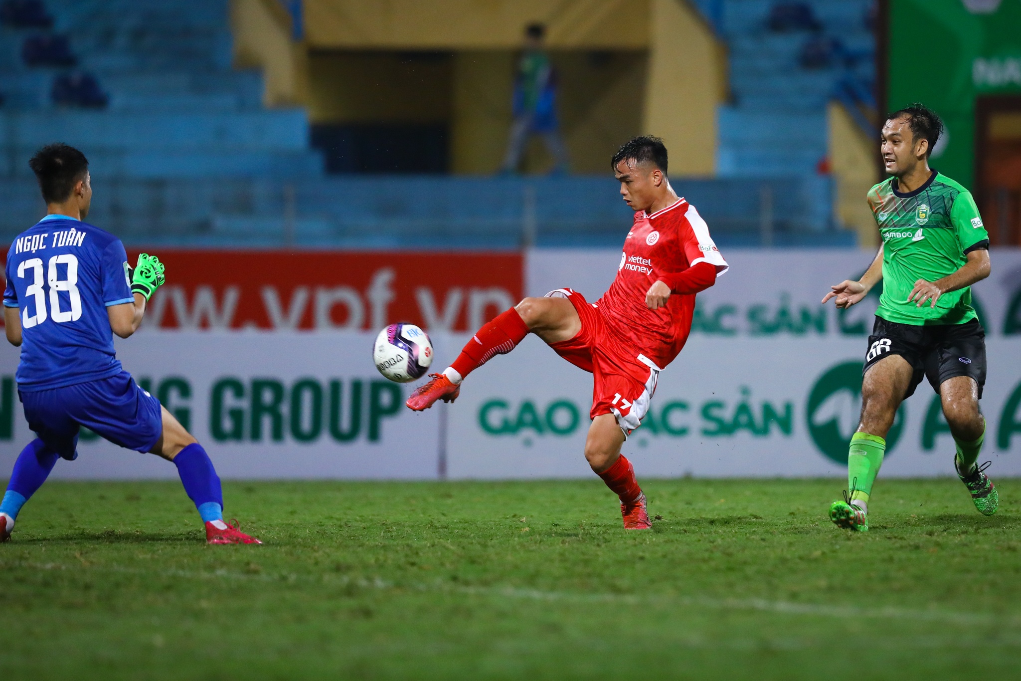 Hoang Duc U23 Viet Nam CLB Viettel anh 7