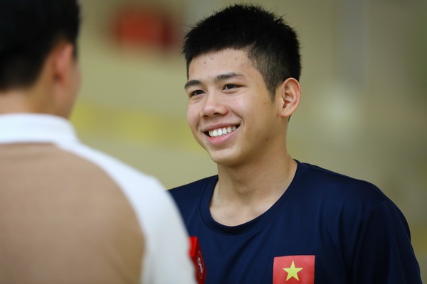 Em trai Anh Vien noi gi khi gianh huy chuong SEA Games dau tien? hinh anh