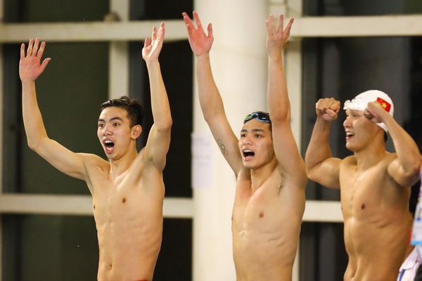 Boi nam Viet Nam se thang Singapore trong cuoc dua HCV? hinh anh