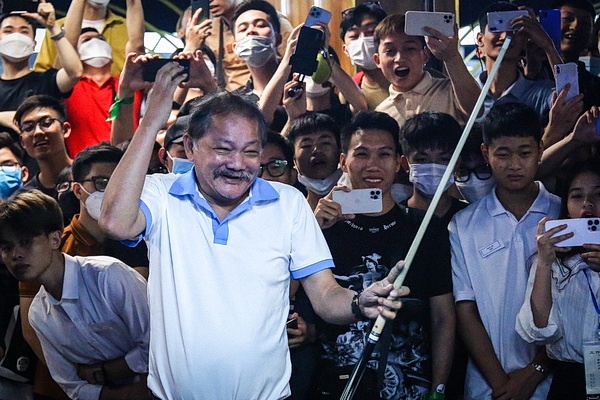 Efren Reyes van me hoac nguoi ham mo Viet Nam hinh anh