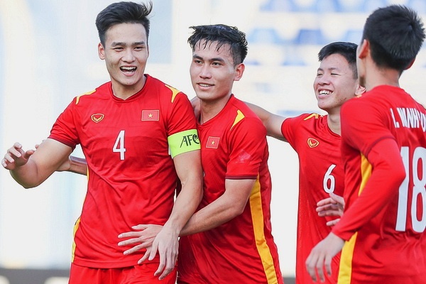 Y tuong U23 Viet Nam da V.League co kha thi? hinh anh