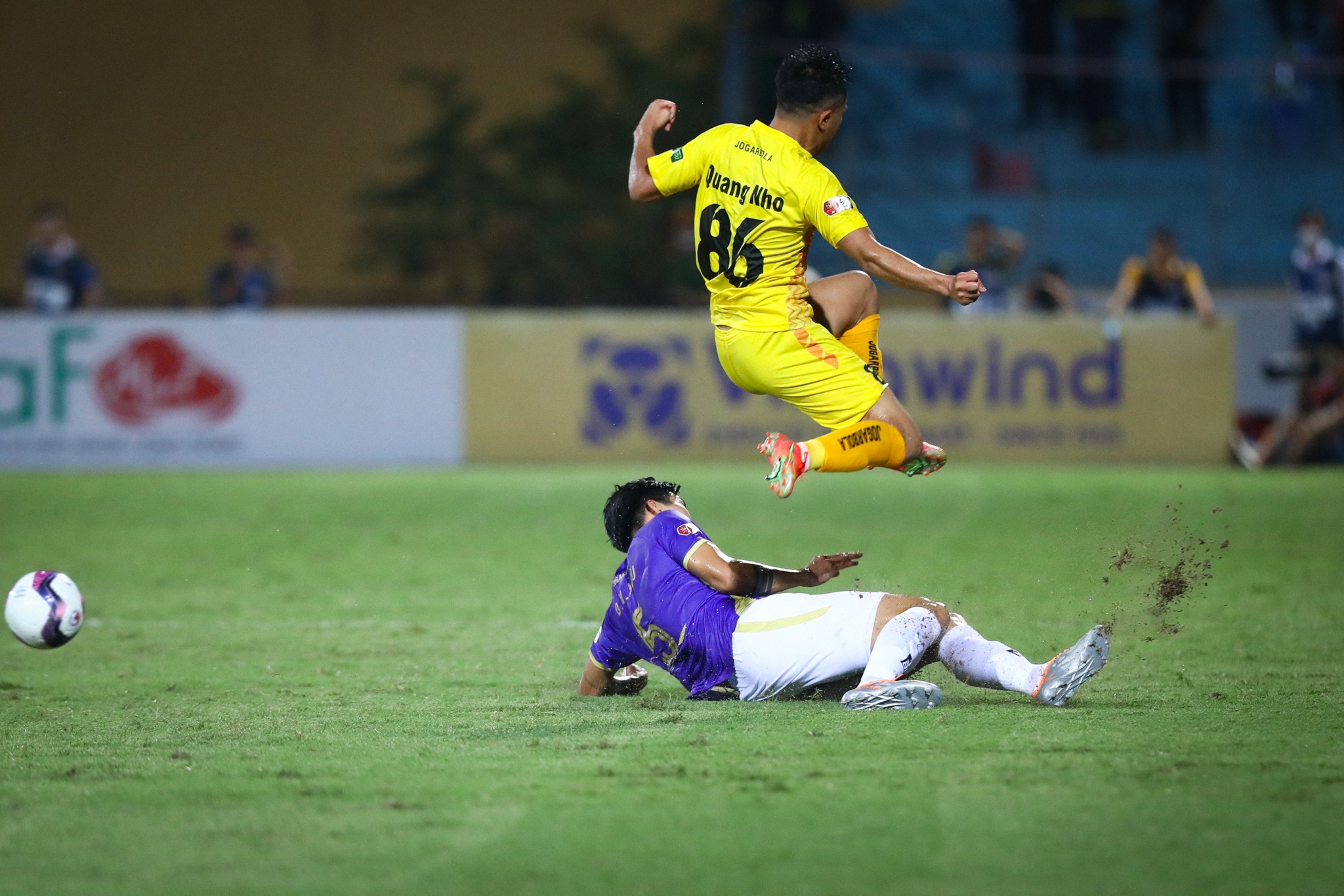 Van Hau tro lai CLB Ha Noi Tuyen Viet Nam anh 11