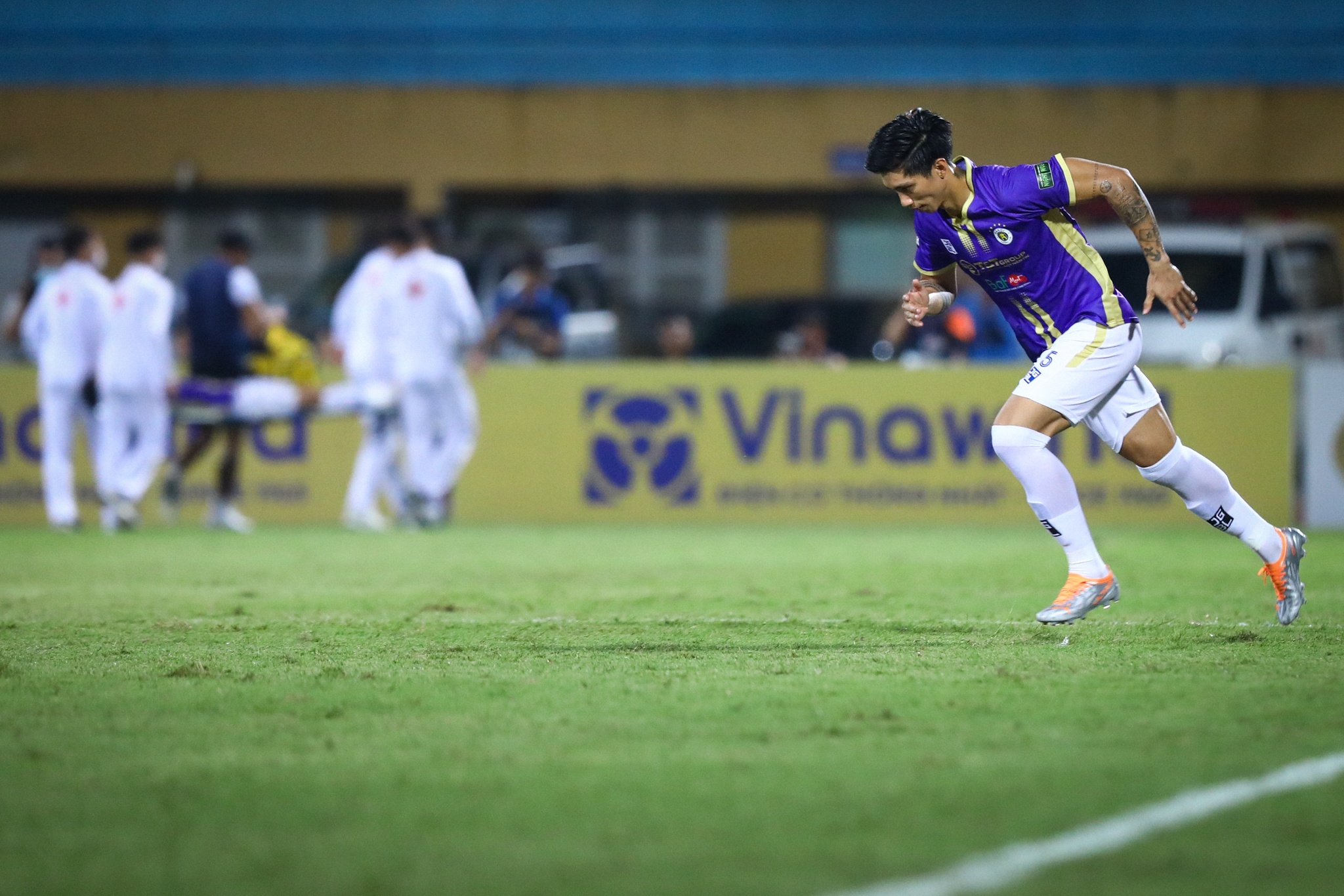 Van Hau tro lai CLB Ha Noi Tuyen Viet Nam anh 3