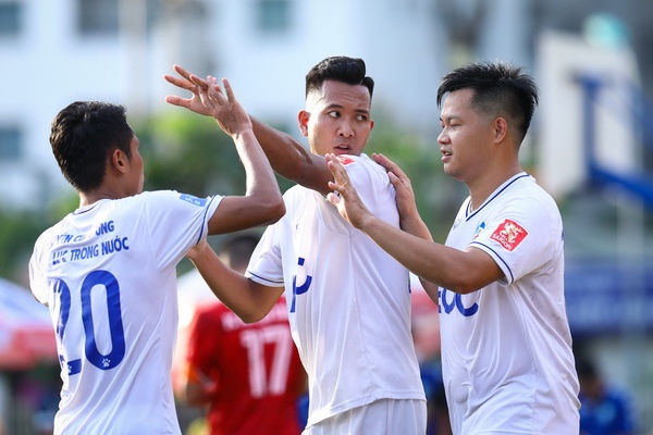 EOC, Du Lich dai thang tai HPL Bia Saigon Cup 2022 hinh anh