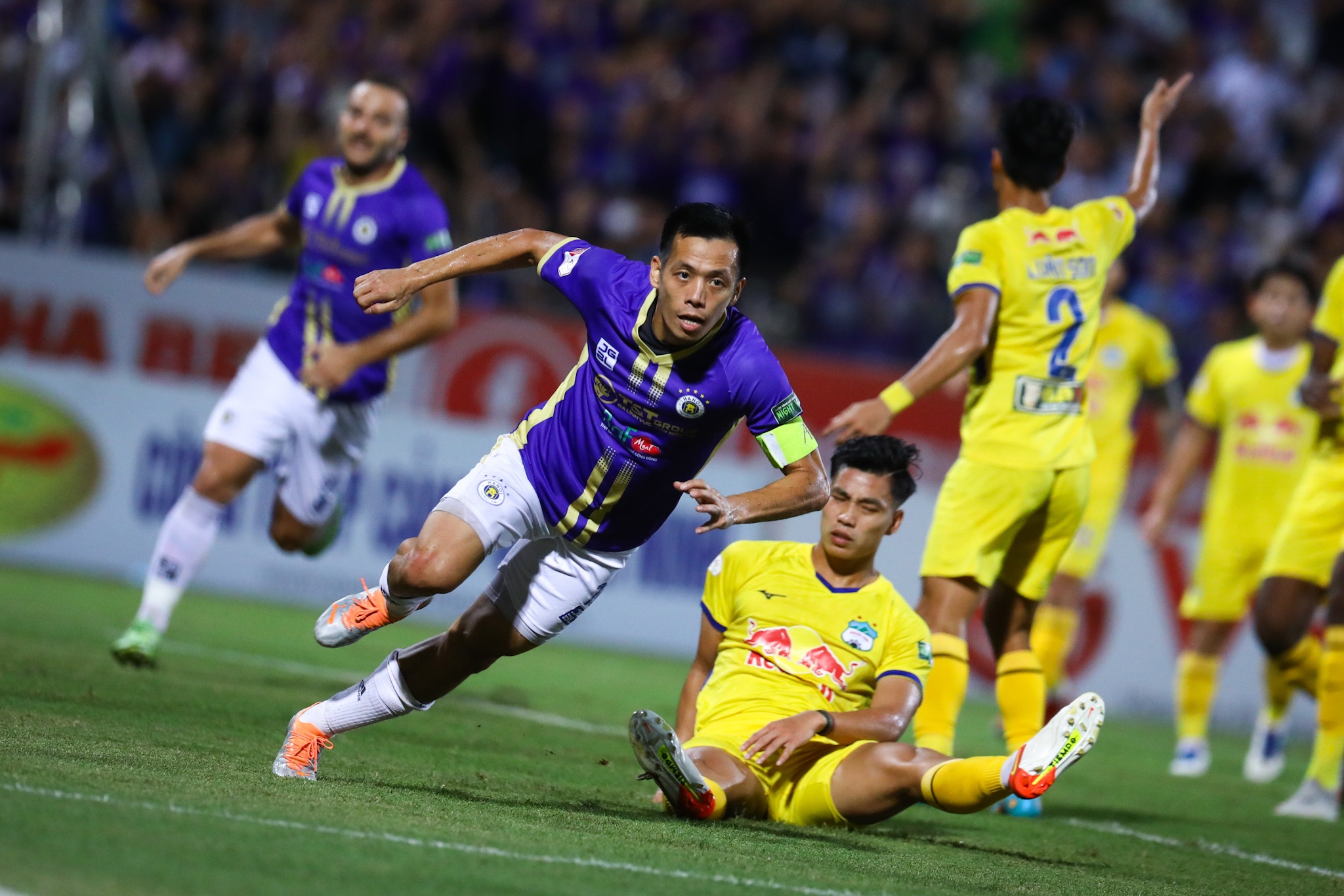 Duc Huy HAGL CLB Ha Noi Tuyen Viet Nam anh 12