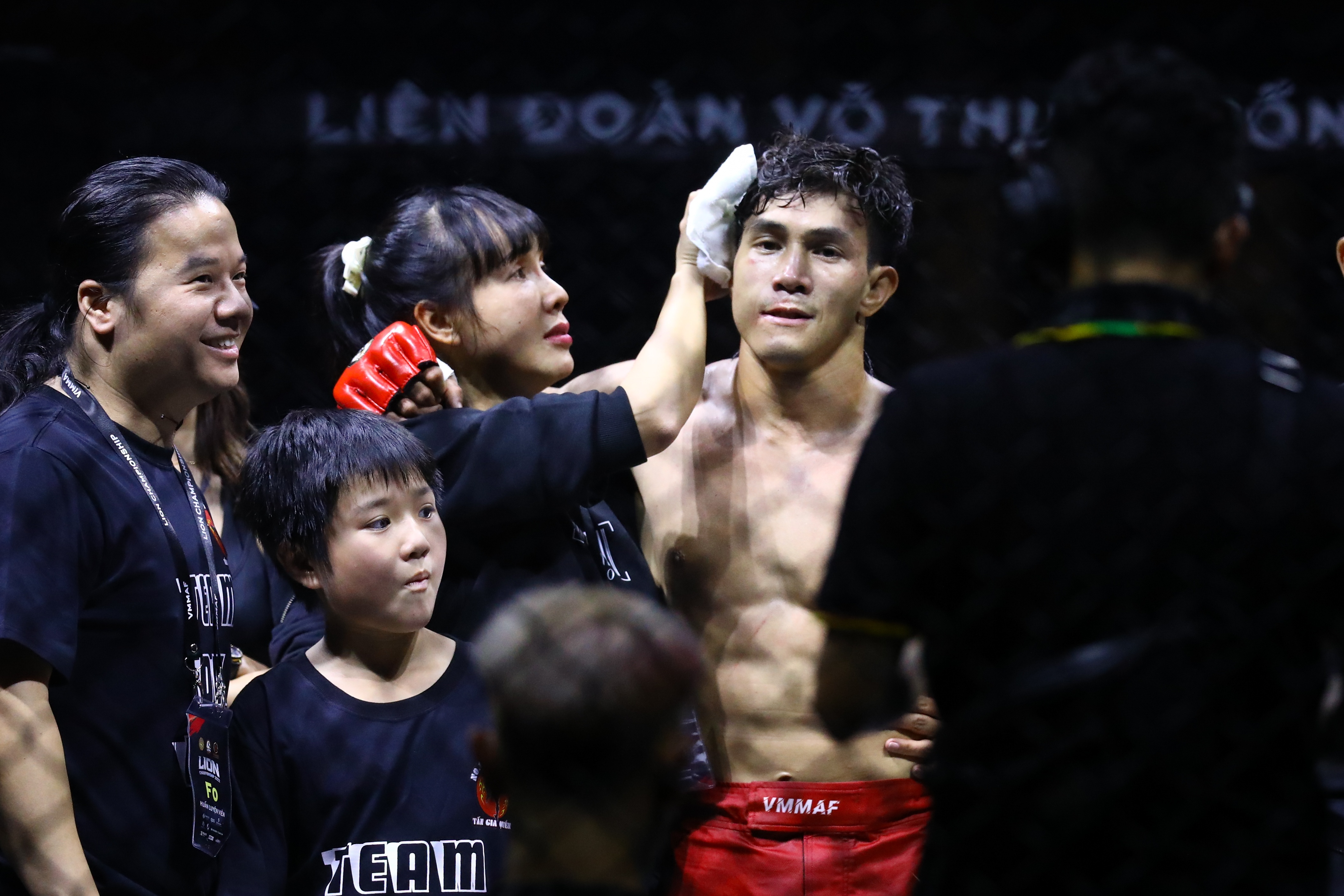 Bong hong MMA Ha Noi anh 10