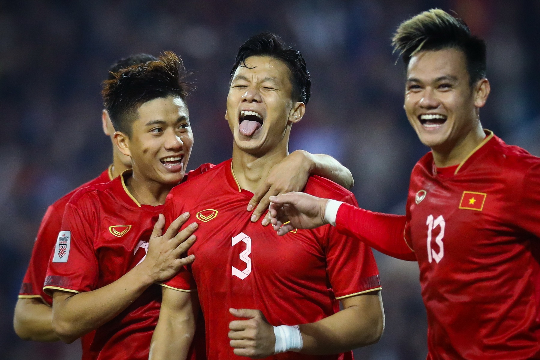 Qua phat den tranh cai cua Van Hau truoc khi Ngoc Hai ghi ban hinh anh